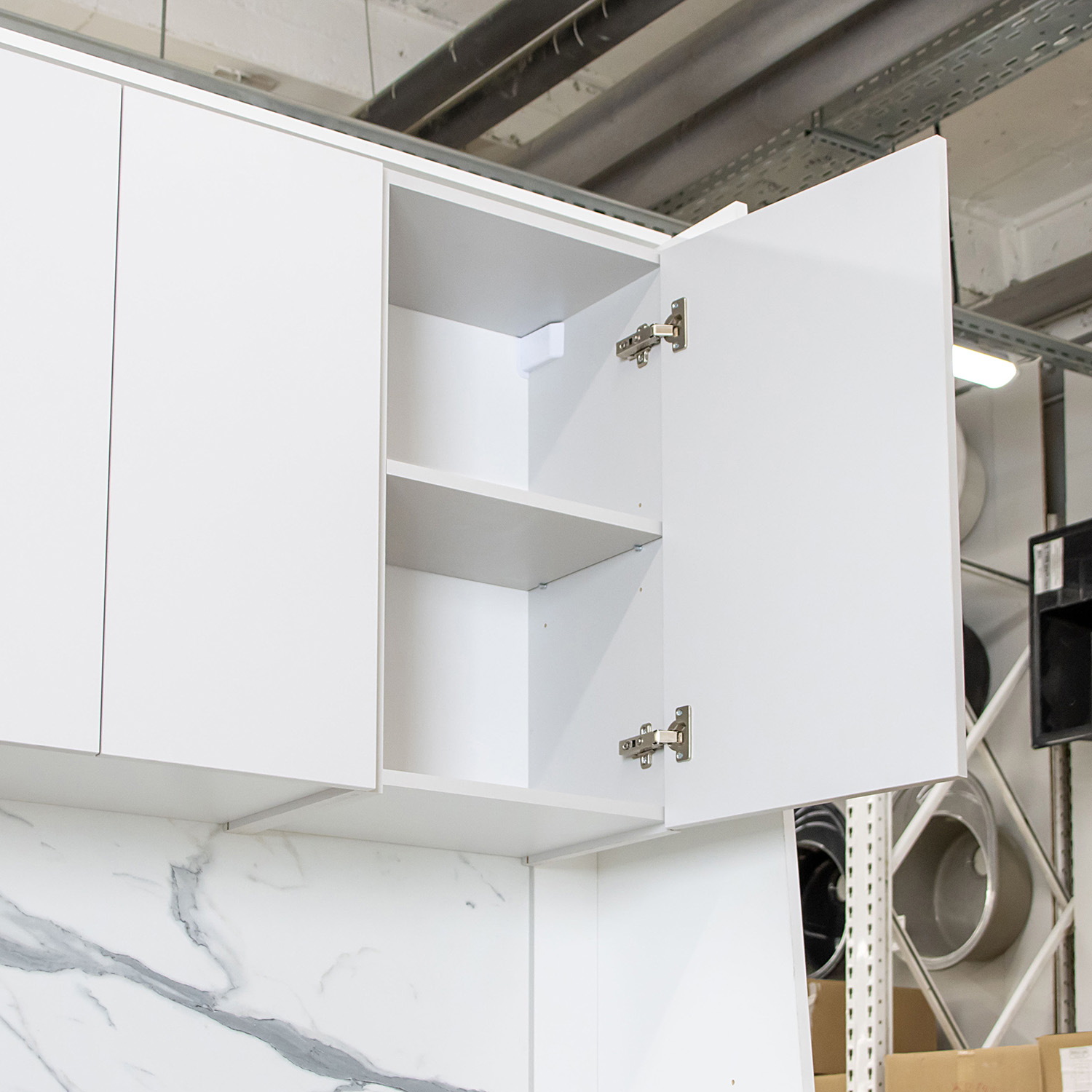 Шкаф навесной 400х676х290 мм BROZEX-WOOD Серый лед, с дверцей, серый / графит