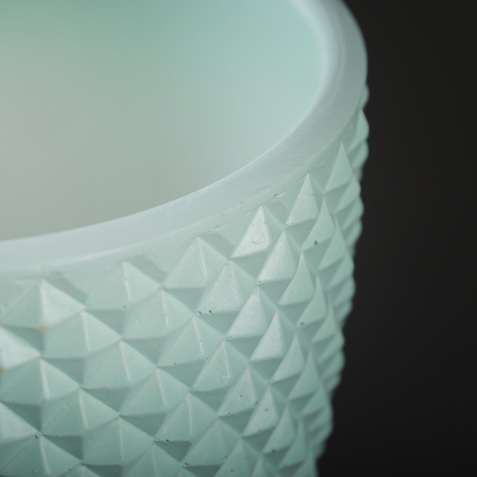 Кашпо бетон "Бутон" "Грань" 0,7л d верха 116мм h110мм с поддоном Зеленый №1 КБ-Б1-217-01 *16