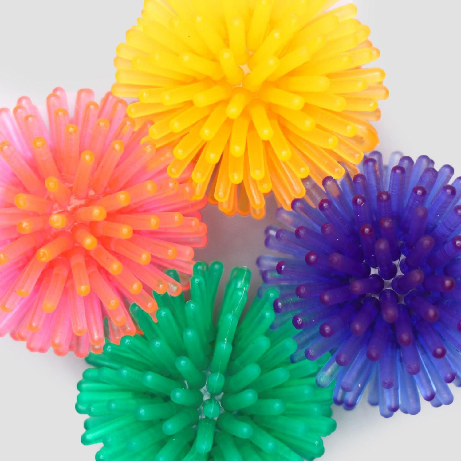 Шарик для кошек игольчатый, мягкий, 3,5 см, микс цветов 1120945