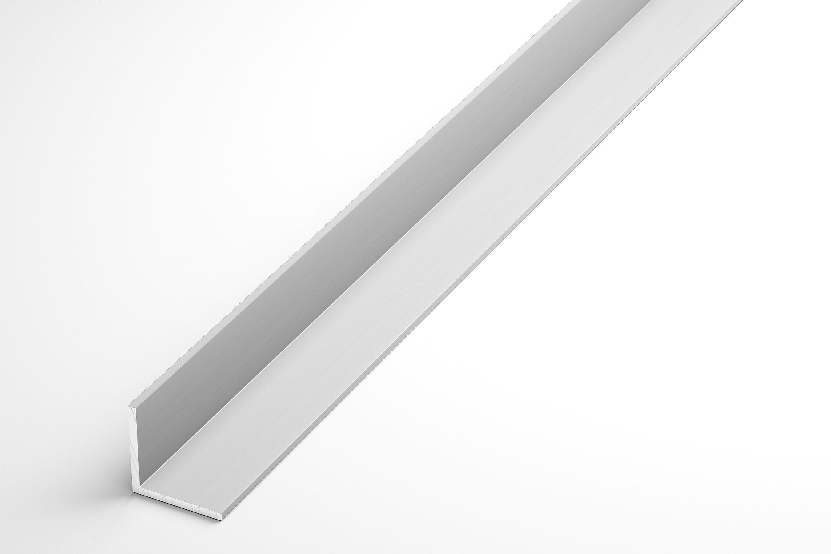 Уголок равнополочный 15х15х1мм Уп 04-27.2700.501л анод серебро Лука *10/50 Уголок равнополочный 15х15х1мм Уп 04-27.2700.501л анод серебро Лука *10/50