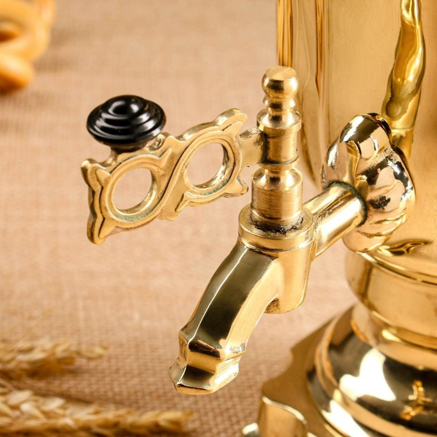 яяяСамовар электрический, 1,5 л, латунь 7619551