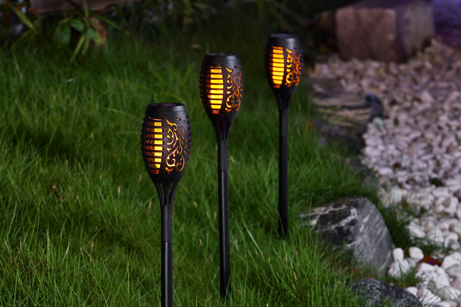 Светильник садовый на солнч. батарее  "EG" Сад 12LED Маори Пламя  *1/12