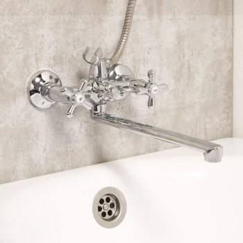 Смеситель д/ванны ROEGEN RP120B плоский излив *1/10