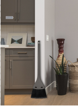 Веник пластм. "Rock'n'Roll" выс.78см Антрацит SC570413025 *1/16