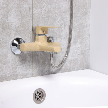 Смеситель для ванны Potato P30222-9, короткий излив, однорычажный