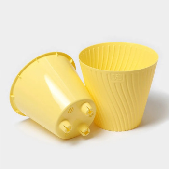 Кашпо пластм. "Луи" 1,2л d верха 140мм h129мм со вставкой Желтый AML-1,2-07 ("VipSet") *1/30 Кашпо пластм. "Луи" 1,2л d верха 140мм h129мм со вставкой Желтый AML-1,2-07 ("VipSet") *1/30