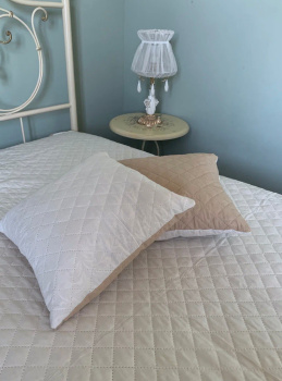 Покрывало 200х220см стеганое двухстороннее бежевый/молочный Орхидея *1