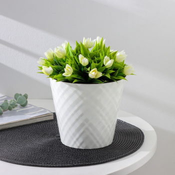 Кашпо пластм. "Manhattan"  3,3л d верха 190мм h177мм со вставкой Бел. жасмин IG670210048 *1/9