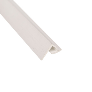 Профиль ПВХ для панелей МДФ внутренний 3мм*2,44м белый 055 112 *1/35 Профиль ПВХ для панелей МДФ внутренний 3мм*2,44м белый 055 112 *1/35