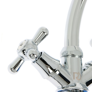 Смеситель для кухни Roegen RP033A, высокий излив, двухвентильный