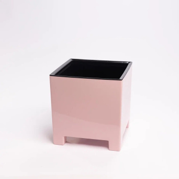 Кашпо пластм. "Нард" 5.5л 190х190мм h190мм со вставкой Розовая пудра НР19-27 *1/6 Кашпо пластм. "Нард" 5.5л 190х190мм h190мм со вставкой Розовая пудра НР19-27 *1/6