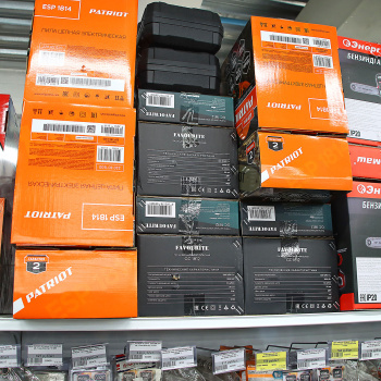 Пила цепная электрическая 1800Вт шина30,0см цепь45зв. шаг3/8" паз1,3мм GC 1812 FAVOURITE *1/4